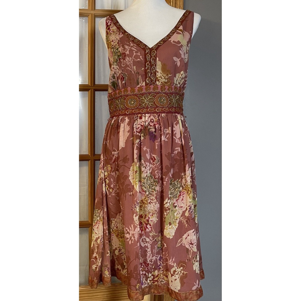 Floral fit and flare V-Neck Sleeveless Dress